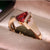 CrimsonGlow™ Vintage Ring met Rode Stenen – Kristal Zirkoon Damesring